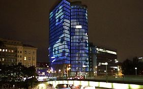 Rooftop Cozy Apartment Near Innerstadt With Ac
